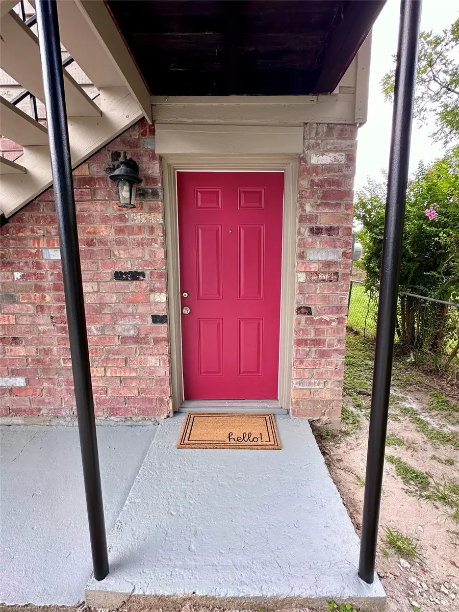 214 Crawford Street, Huntsville, TX 77340 - #2