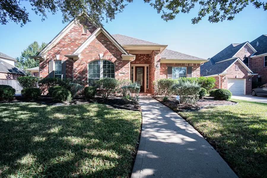 8303 Crescent Knolls Drive, Richmond, TX 77406 - #2