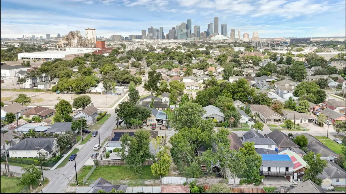 219 Super Street, Houston, TX 77011 - Image #1