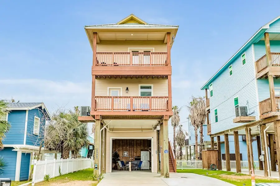 11221 Schwartz Drive, Galveston, TX 77554 - #1