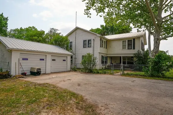 1688 E State Highway 71, La Grange, TX 78945