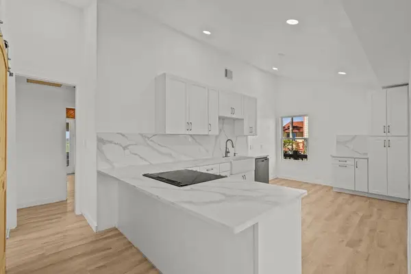 1225 O Neil Road, Port Bolivar, TX 77650