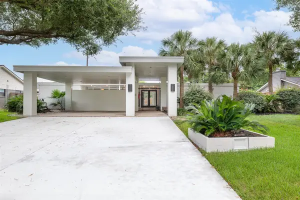 10211 Willowgrove Drive, Houston, TX 77035