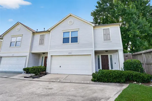 2735 Woodridge Manor Drive, Houston, TX 77087