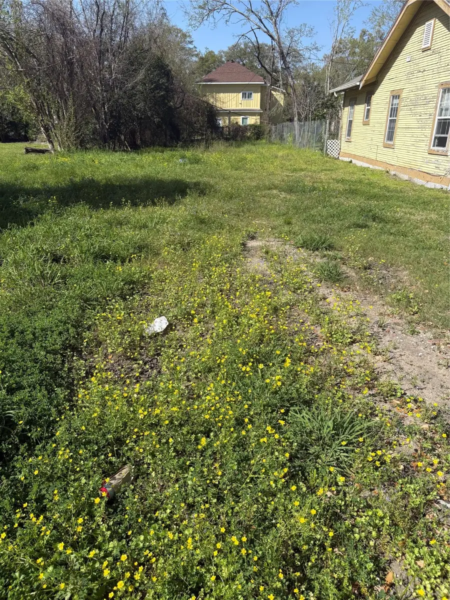 2086 Liberty Street, Beaumont, TX 77701 - Image #3