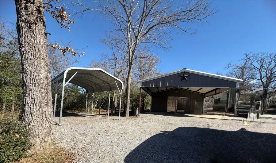 19519 County Road 377, Marquez, TX 77865 - Image #2