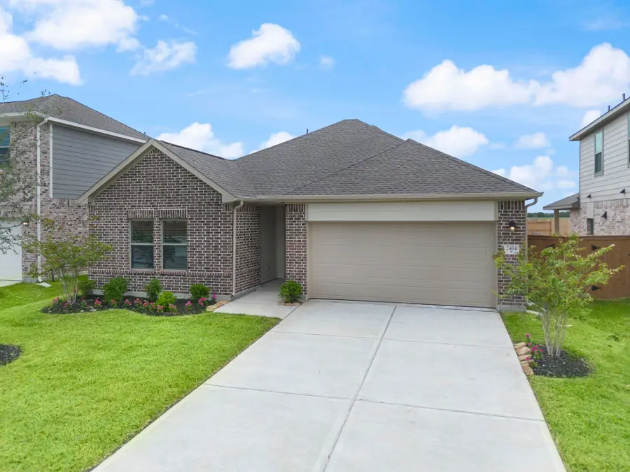 2414 East Heritage Drive, Dayton, TX 77535 - #3