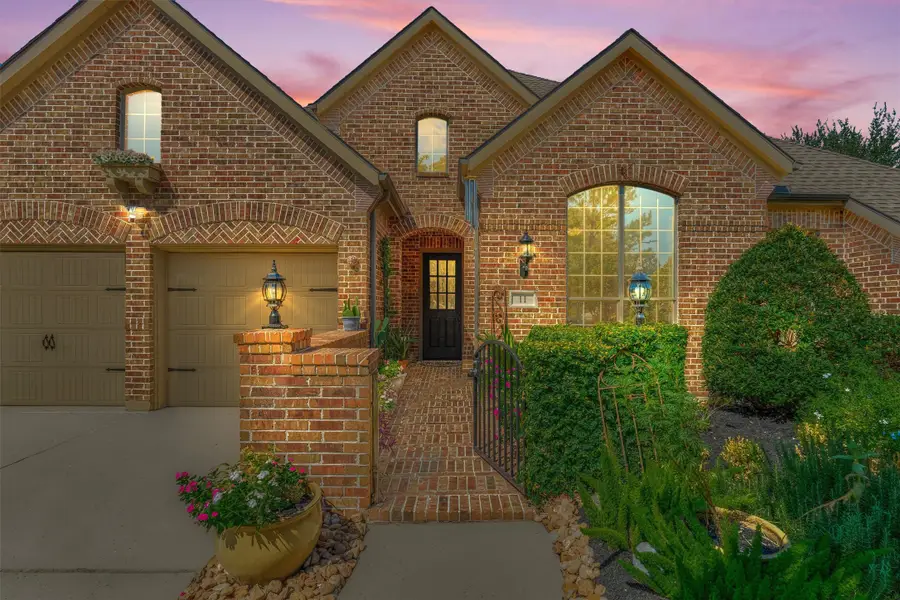 11 Almondell Court, The Woodlands, TX 77354 - #2