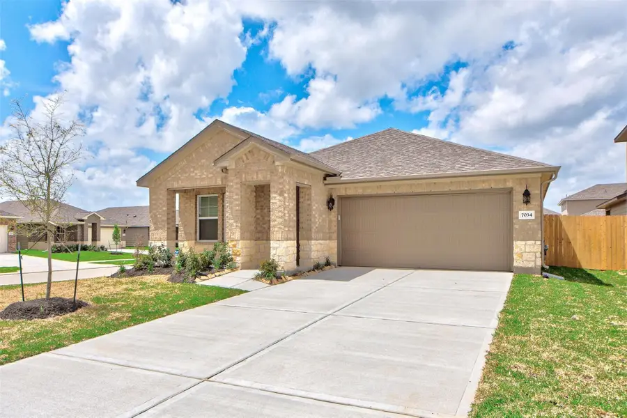 7034 Toluca Drive, Rosharon, TX 77583 - #2