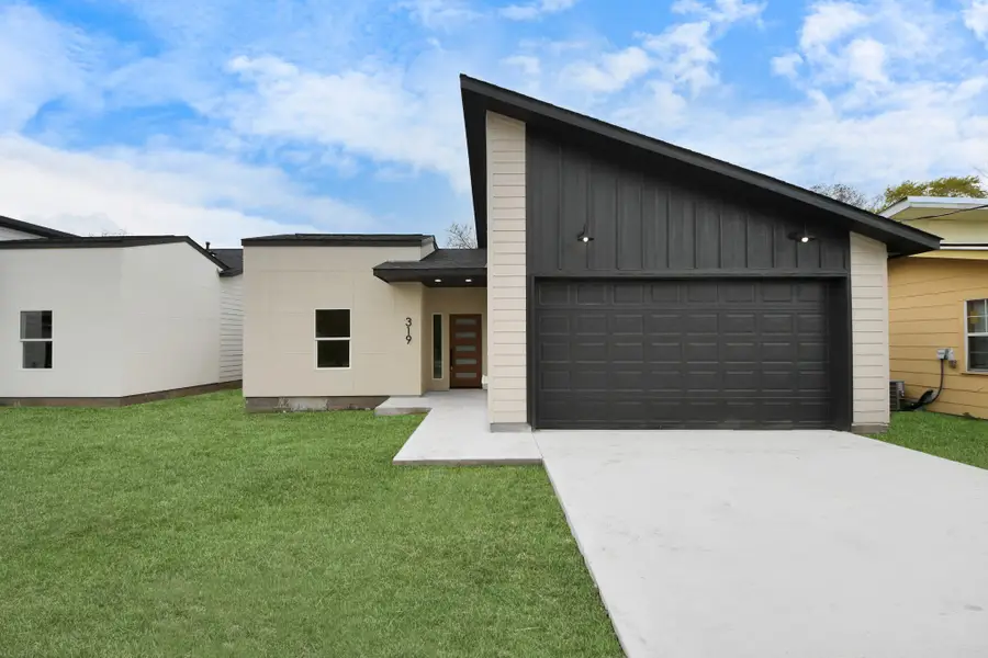 319 E Gulf Street, Baytown, TX 77520 - Image #2