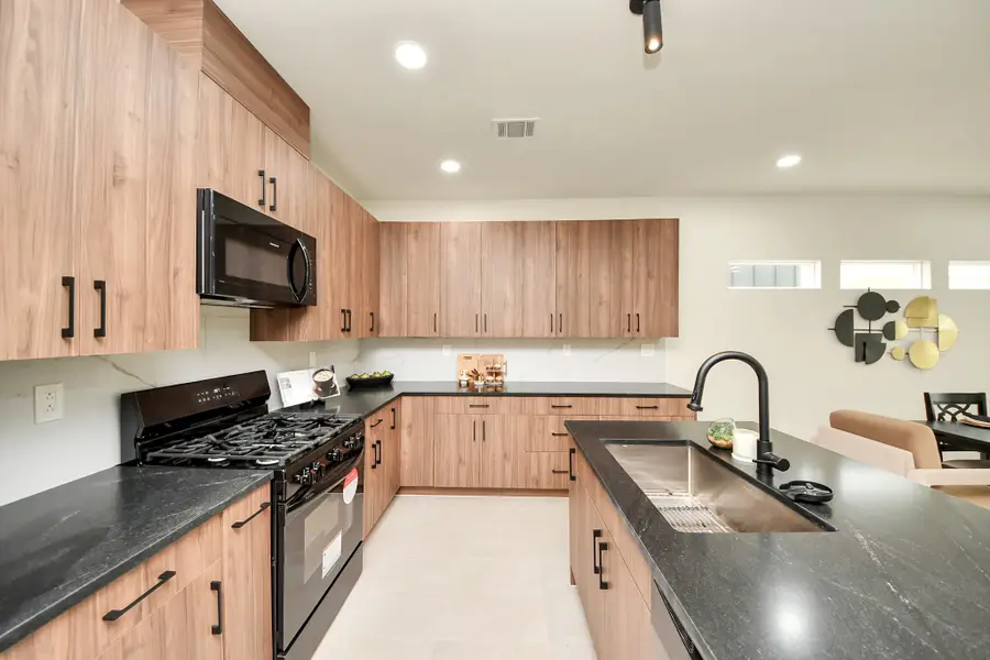 319 E Gulf Street, Baytown, TX 77520 - Image #3