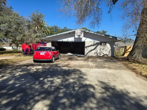 5006 Interlachen Street, Baytown, TX 77521