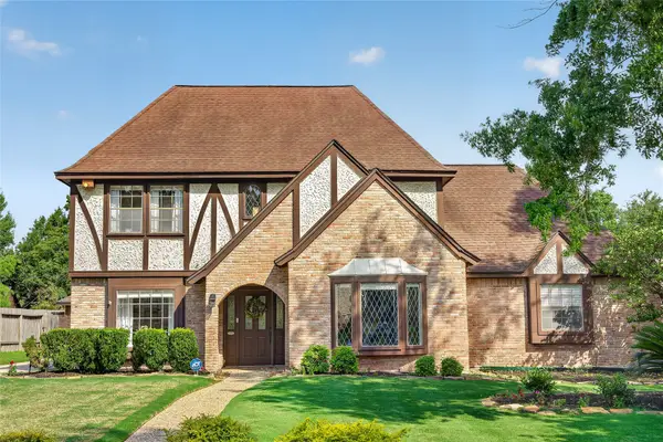 1910 Wagon Gap Trail, Houston, TX 77090