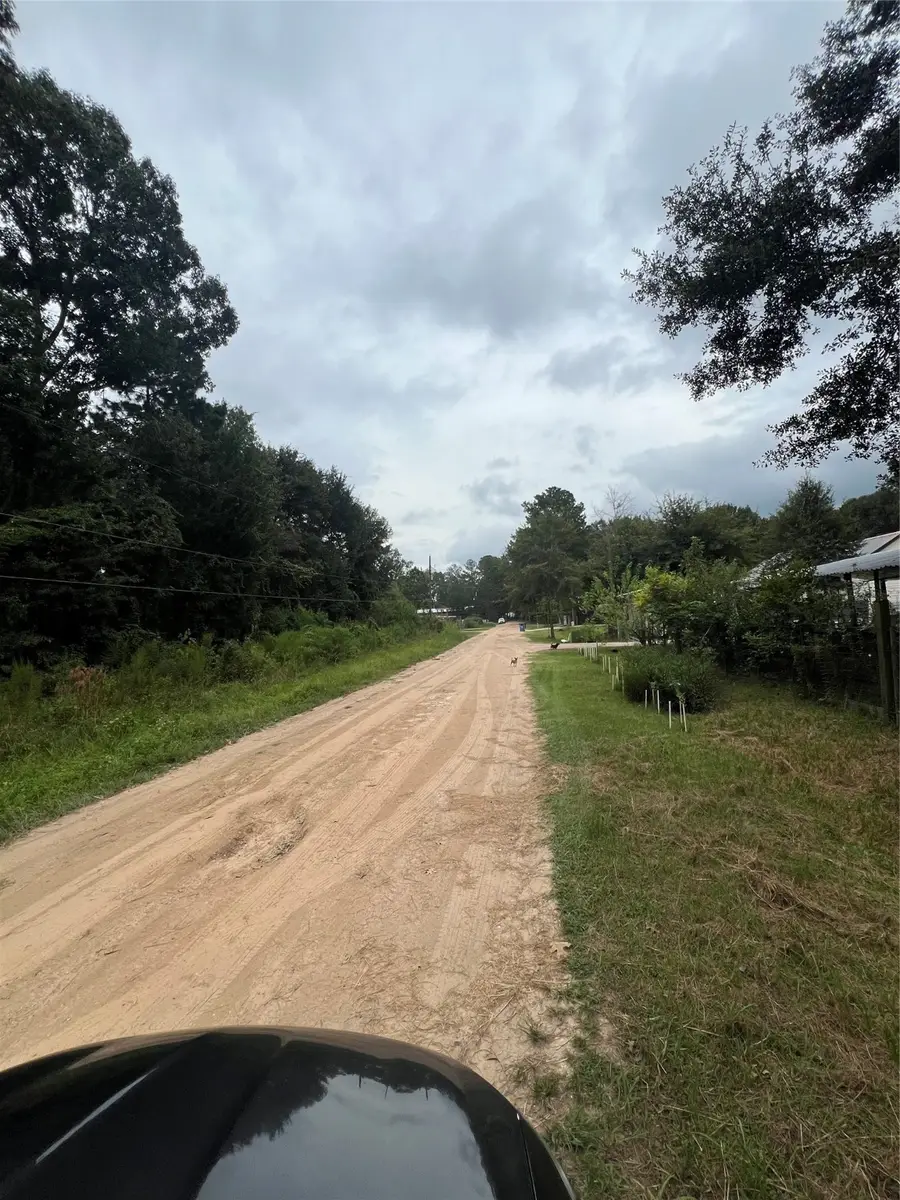 25688 York, New Caney, TX 77357 - Image #2