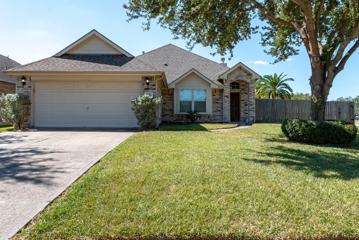 1001 Brazos Court, League City, TX 77573 - Image #1
