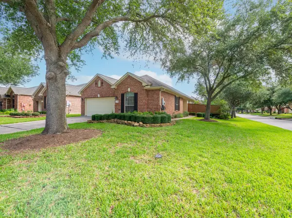 5331 Valley Bluff Lane, Katy, TX 77494