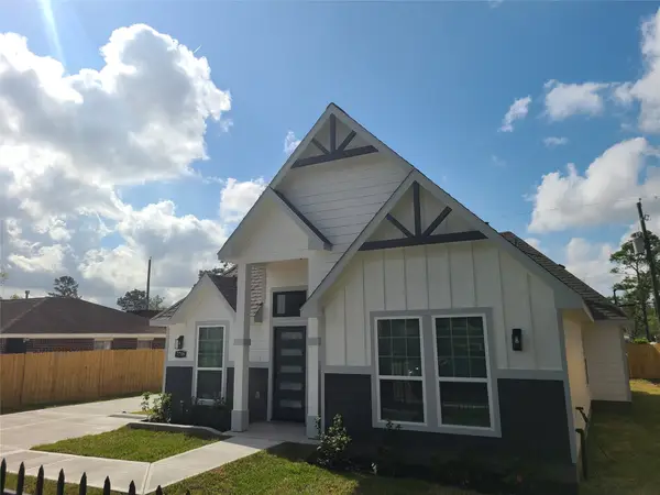 7706 Tully Avenue, Houston, TX 77016