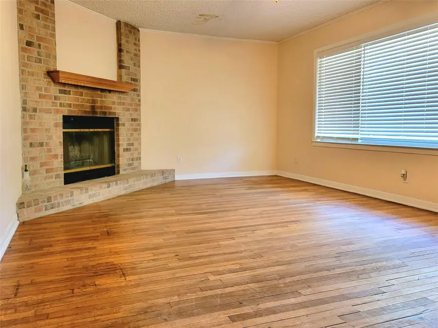 304 Helen Street, Cleveland, TX 77328 - #2