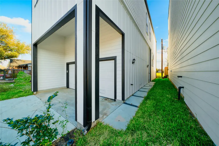 5324 Rue Street, Houston, TX 77033 - #2