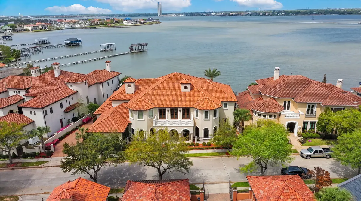 6 Waterford Oaks Lane, Kemah, TX 77565 - #1