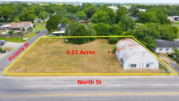 00 W North Street, Louise, TX 77455