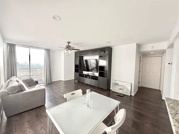 2016 Main Street #1914, Houston, TX 77002