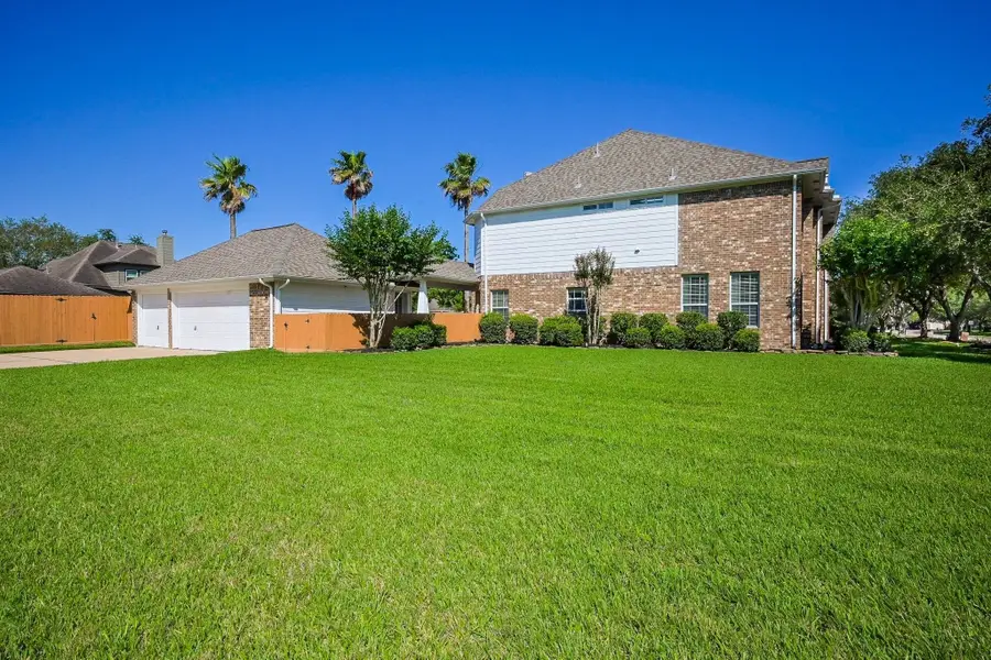 903 High Ridge Drive, Friendswood, TX 77546 - #2