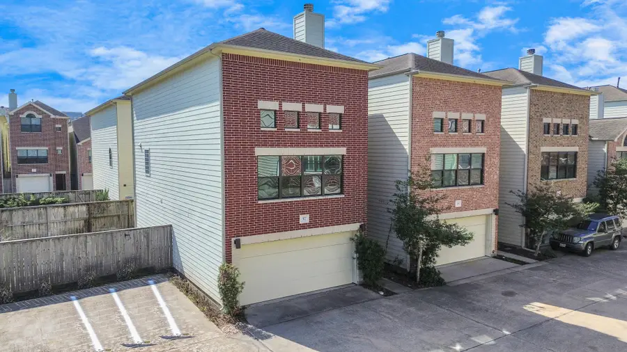 650 Westcross Street #37, Houston, TX 77018 - Image #2