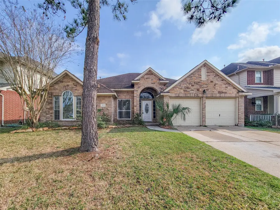 8410 Major Blizzard Drive, Houston, TX 77089 - Image #2