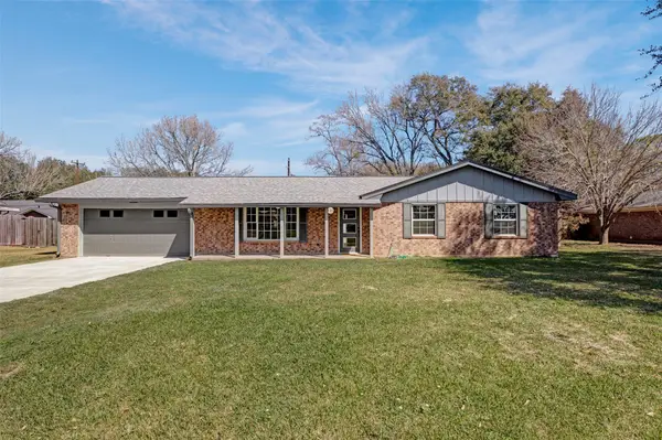 605 Helms Avenue, Wharton, TX 77488