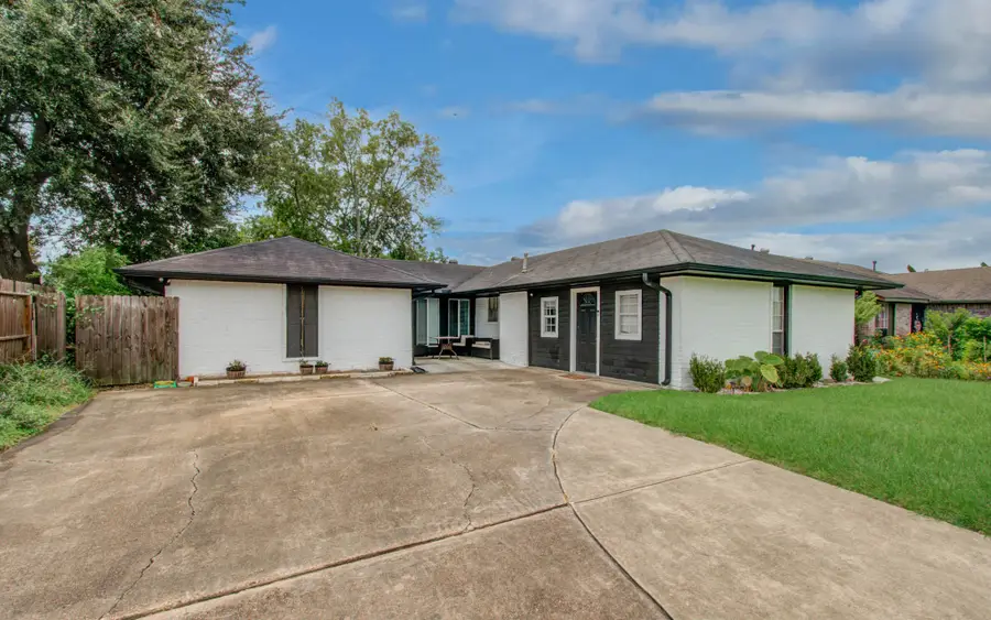 1327 Fallbrook Drive, Houston, TX 77038 - #3
