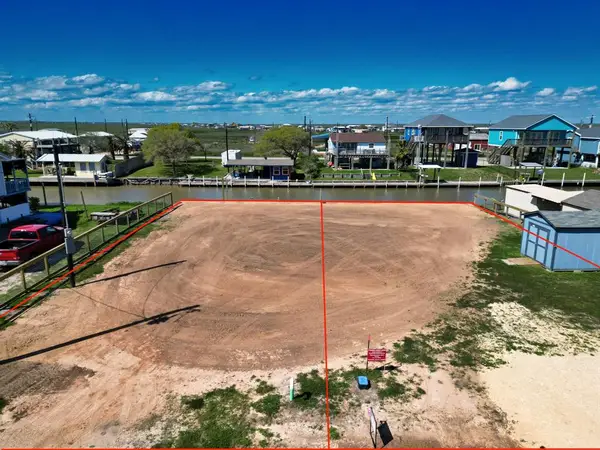 2411 Gulfview Drive, Sargent, TX 77414