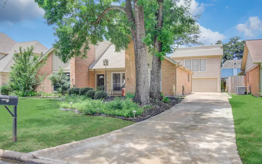 6602 Castle Lane Drive, Houston, TX 77066 - #3
