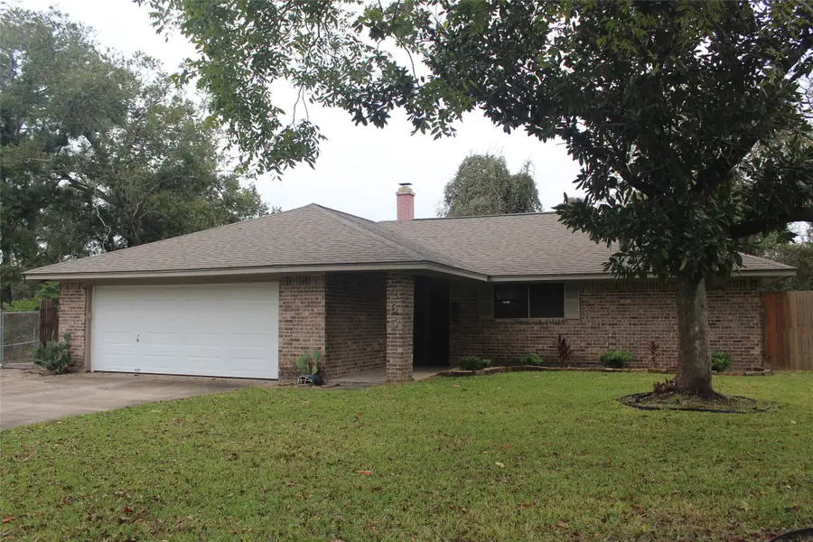 265 Wayne Drive, Clute, TX 77531 - Image #3