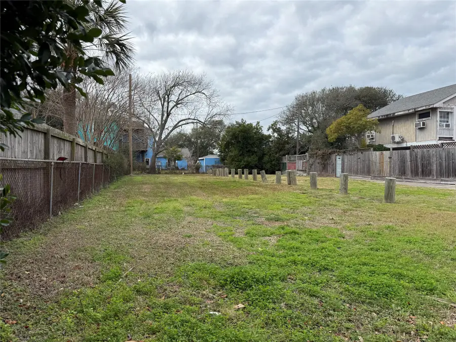 1605 Moody Avenue, Galveston, TX 77550 - Image #2