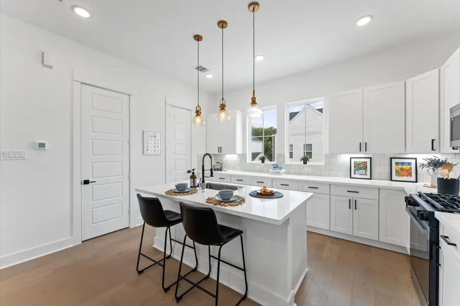 8303 Springwood Creek Lane, Houston, TX 77055 - Image #3