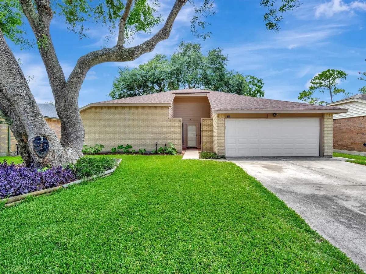 315 Knoll Forest Drive, League City, TX 77573 - Image #1