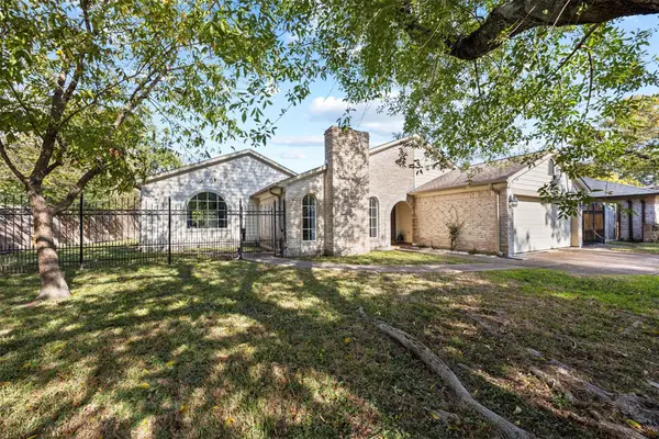 6830 Deer Ridge Lane, Houston, TX 77086-2110