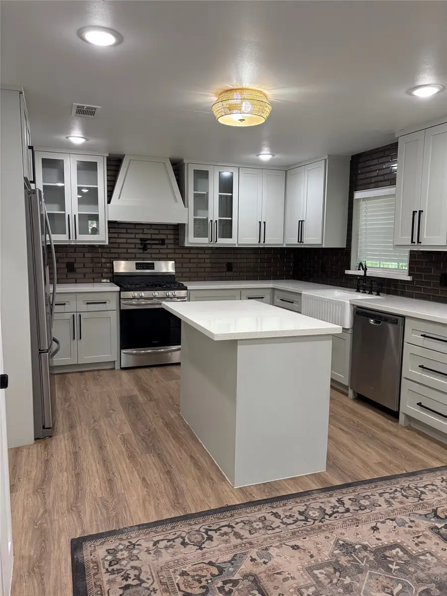 1304 Rampart Street, Columbus, TX 78934 - #2