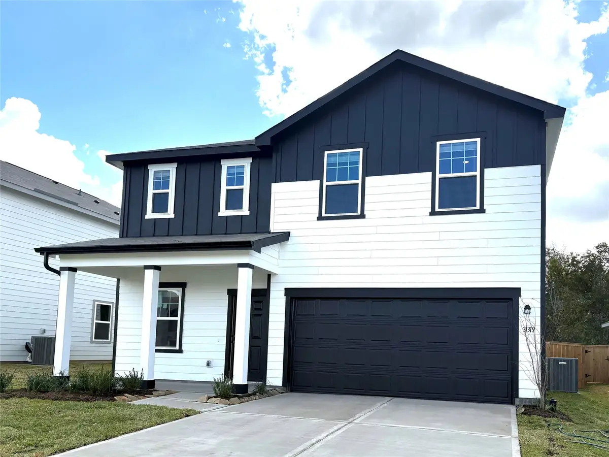 31319 Gayle Prairie Oaks Street, Waller, TX 77484 - Image #1