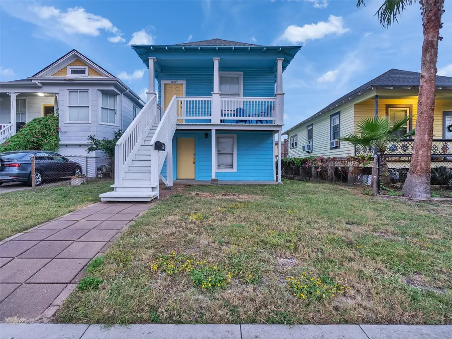 1309 Ursuline Street, Galveston, TX 77550 - Image #2