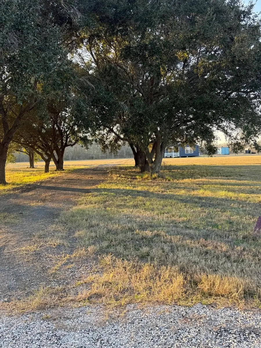 6047 W Creek Road, East Bernard, TX 77435 - #2