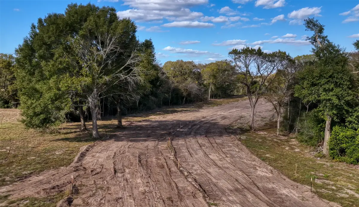 25 Millwood Trail, Brenham, TX 77833 - Image #1