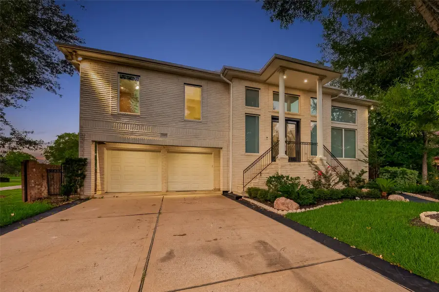 7203 Timberlake Dr, Sugar Land, TX 77479 - #3