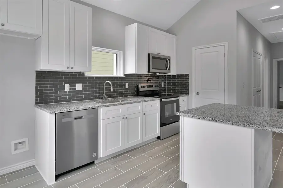 16902 W Alderson, Montgomery, TX 77316 - Image #3