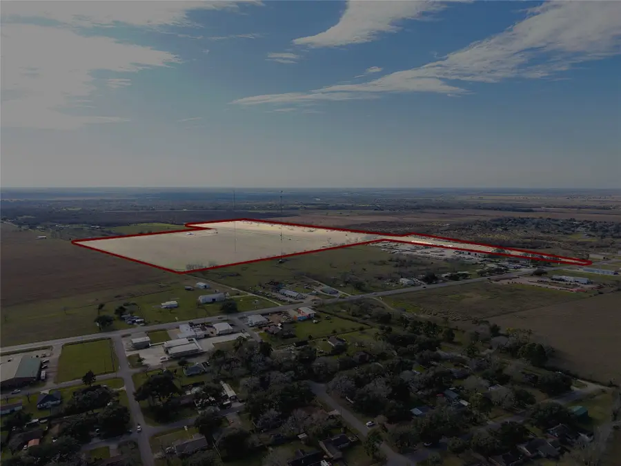 710 Avenue F, Bay City, TX 77414 - Image #2