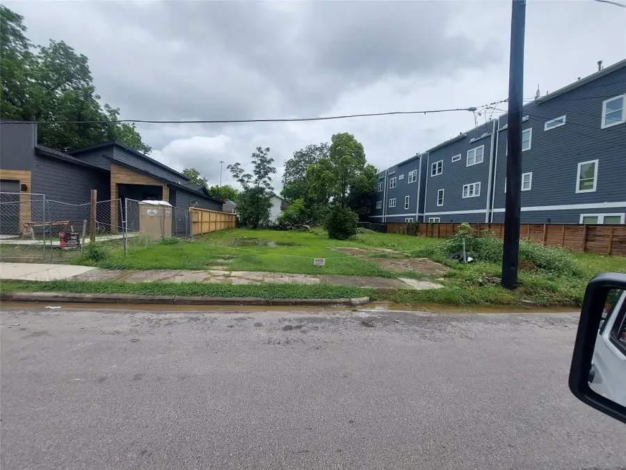 3425 Mcilhenny Street, Houston, TX 77004 - Image #2