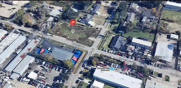 5914 Maple Street, Houston, TX 77074