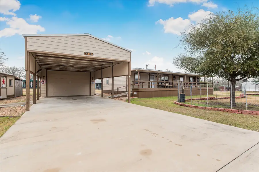 403 Birch Forest Drive, Somerville, TX 77879 - Image #2