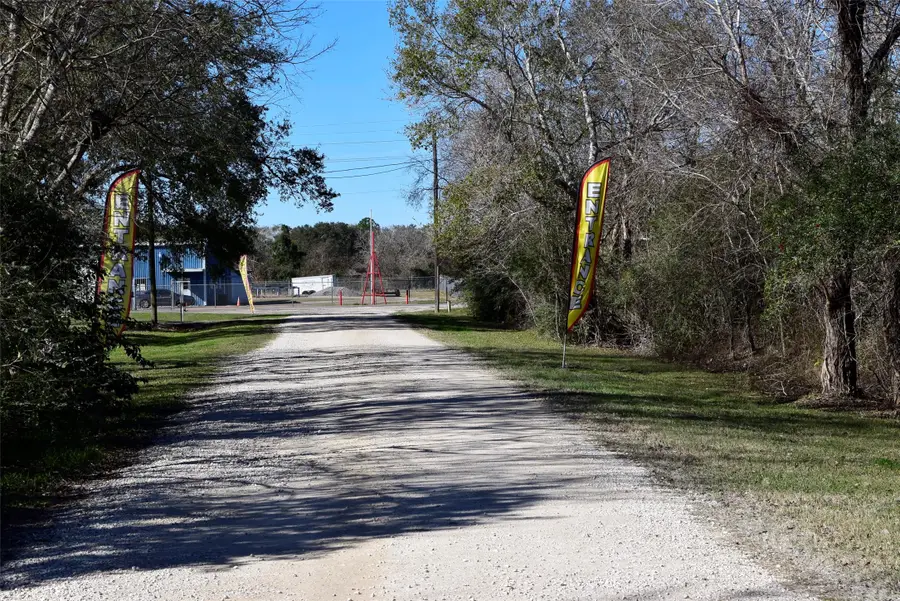 3517 Fm 2668 Avenue, Bay City, TX 77414 - Image #2